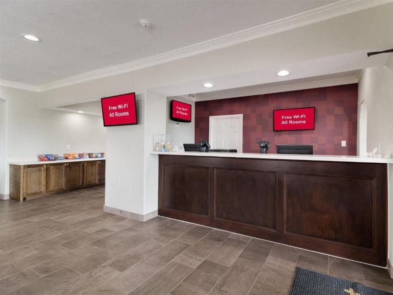 Red Roof Inn Plus + Galveston - Beachfront מראה חיצוני תמונה