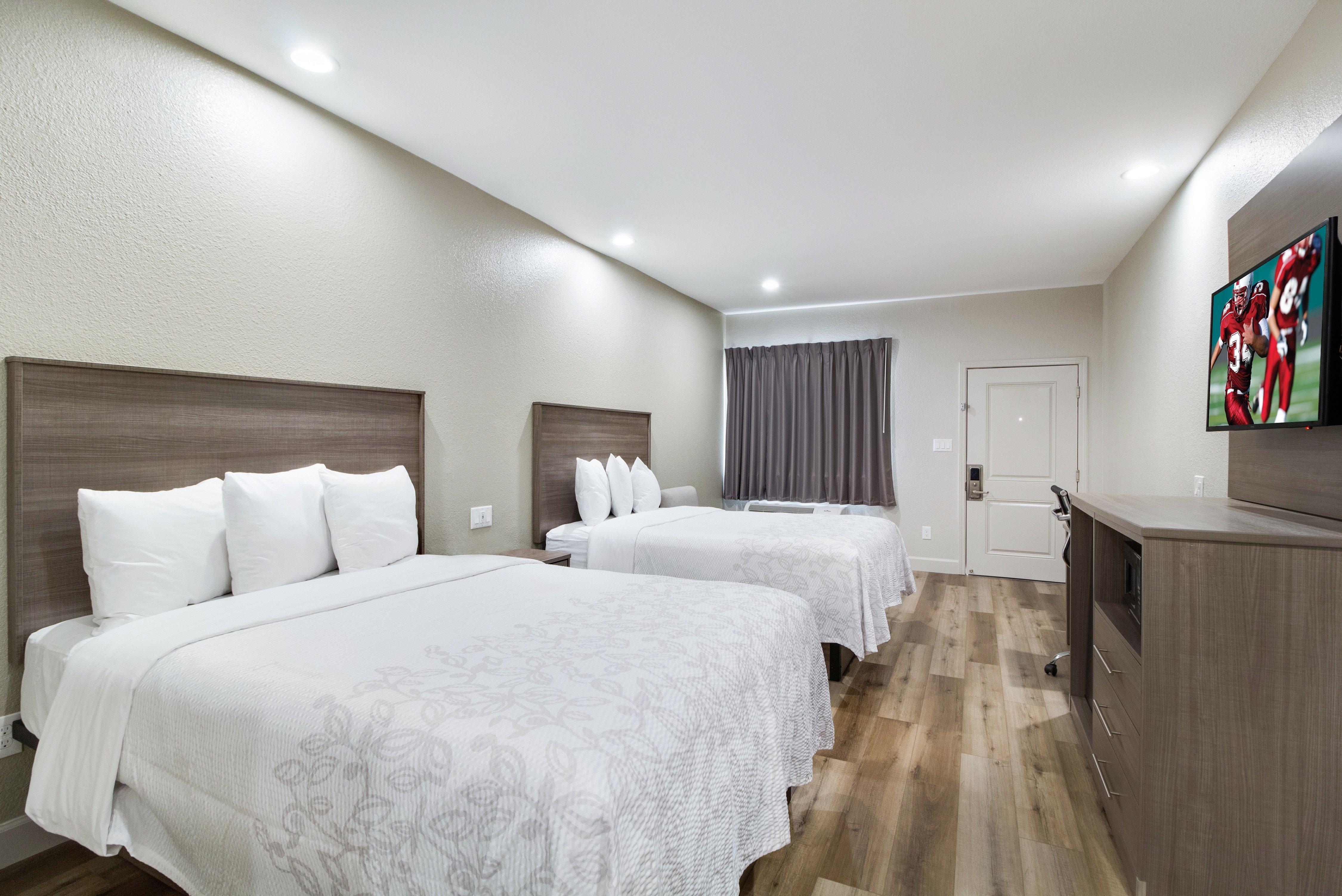 Red Roof Inn Plus + Galveston - Beachfront מראה חיצוני תמונה