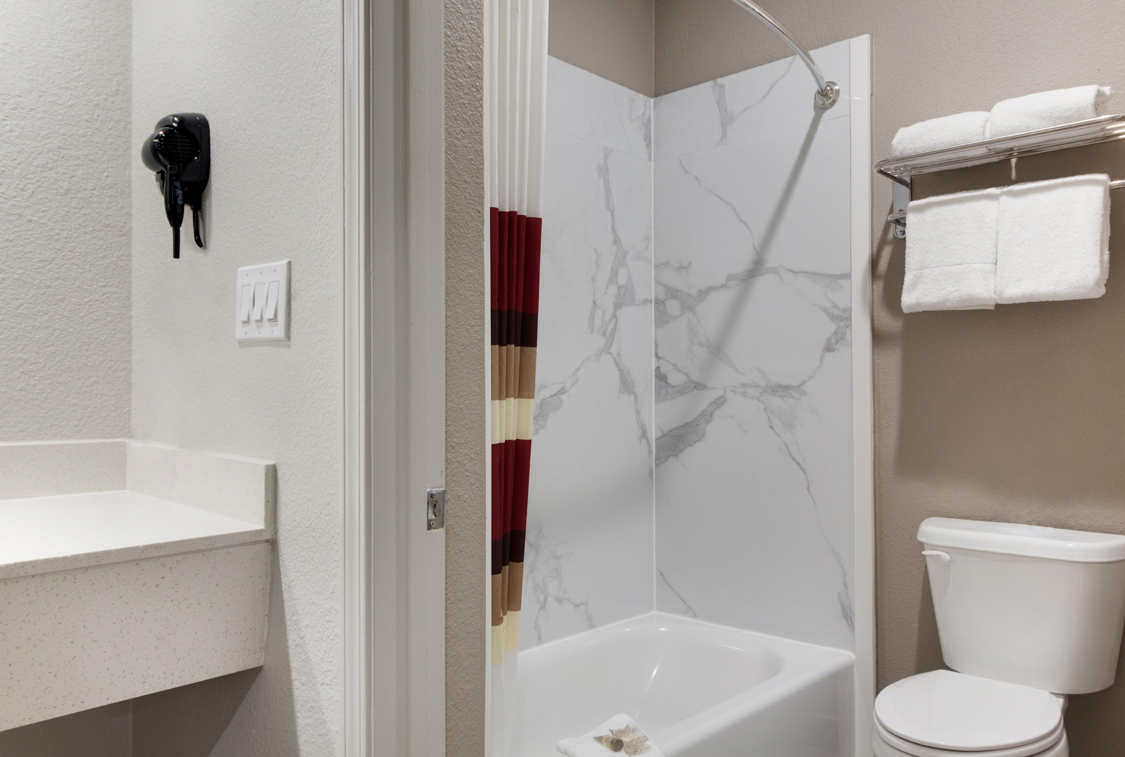 Red Roof Inn Plus + Galveston - Beachfront מראה חיצוני תמונה