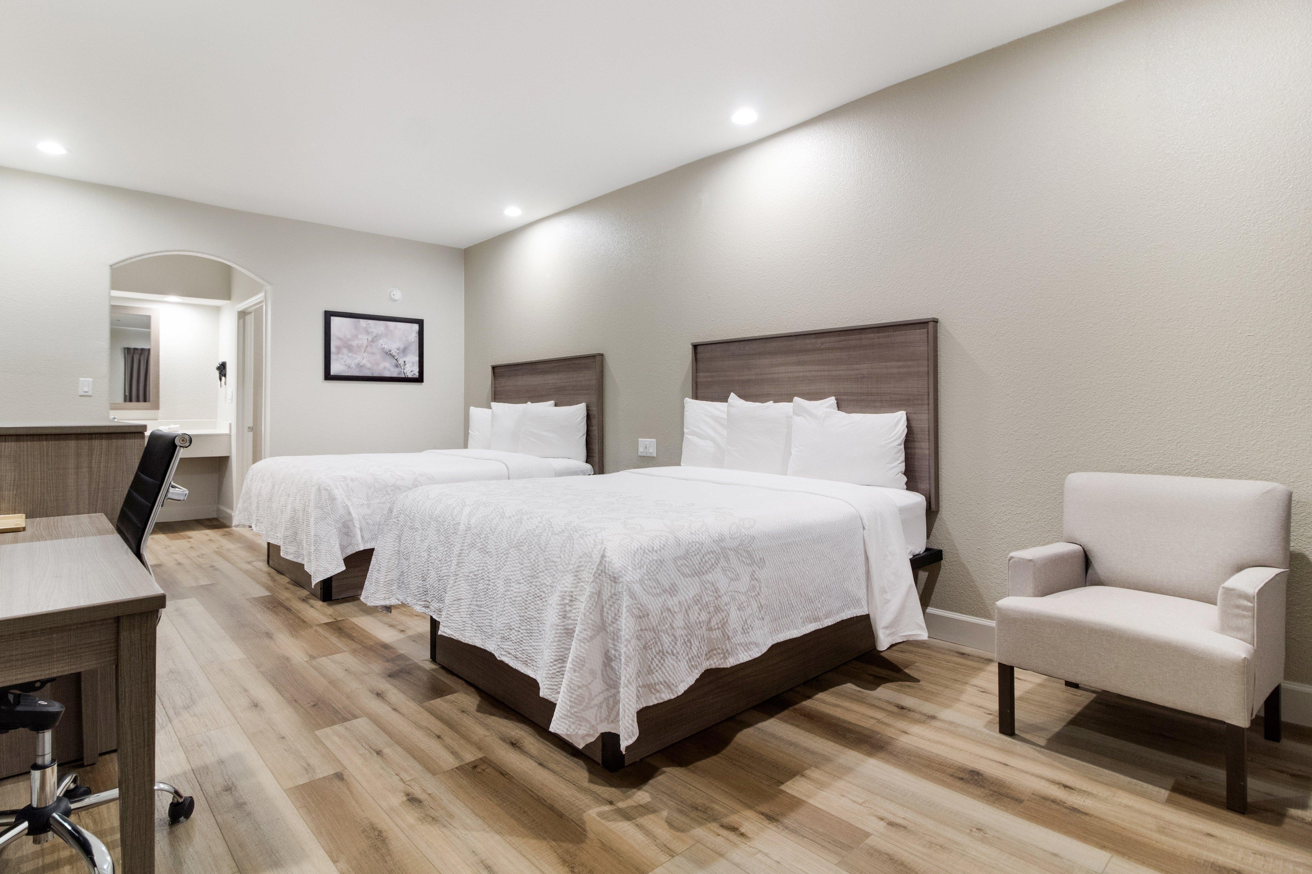 Red Roof Inn Plus + Galveston - Beachfront מראה חיצוני תמונה