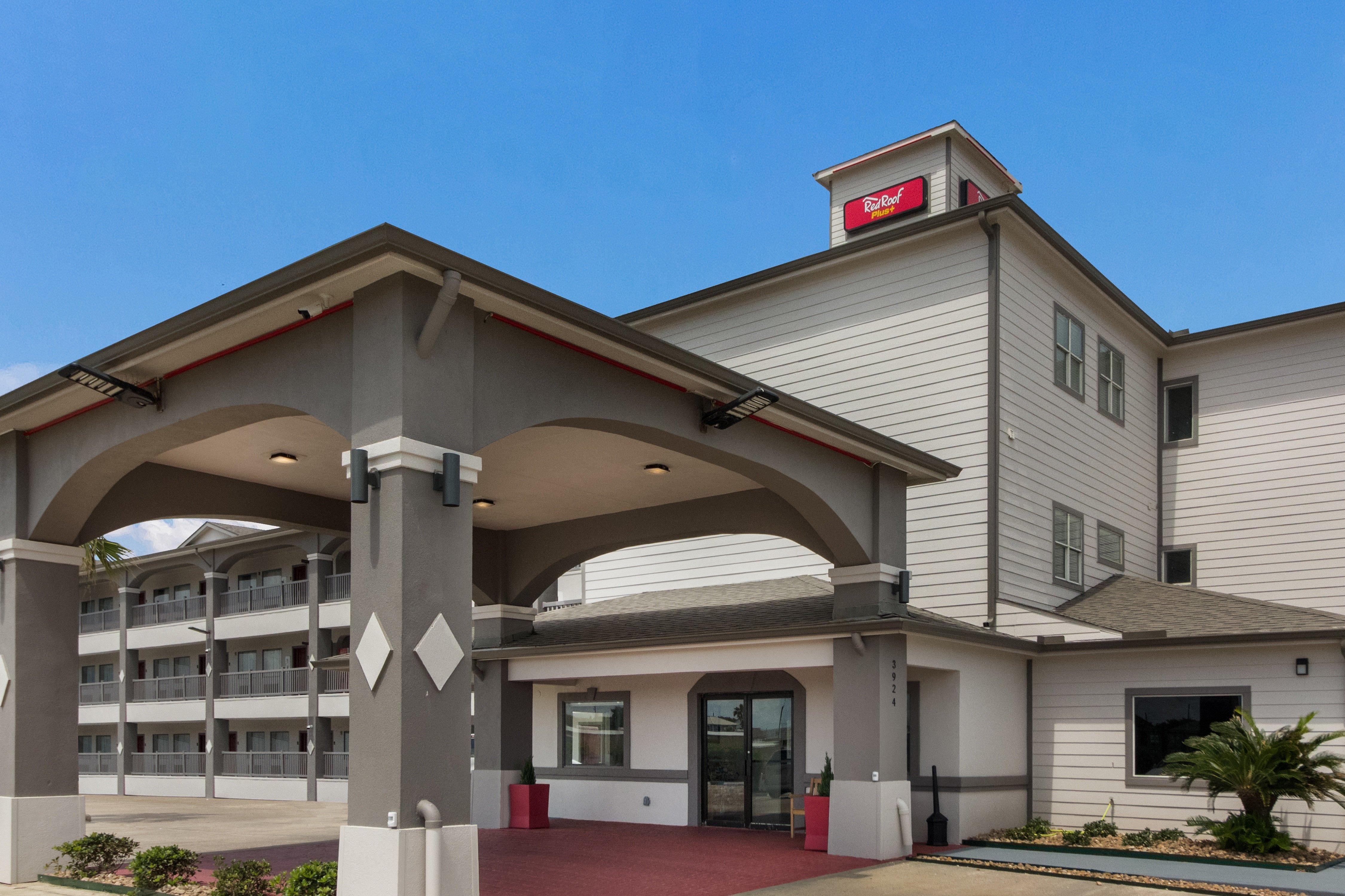 Red Roof Inn Plus + Galveston - Beachfront מראה חיצוני תמונה